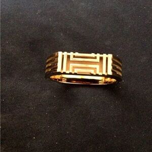 TORY BURCH Gold Tone Hinged Bangle Bracelet Fitbit Holder Geometric Pattern